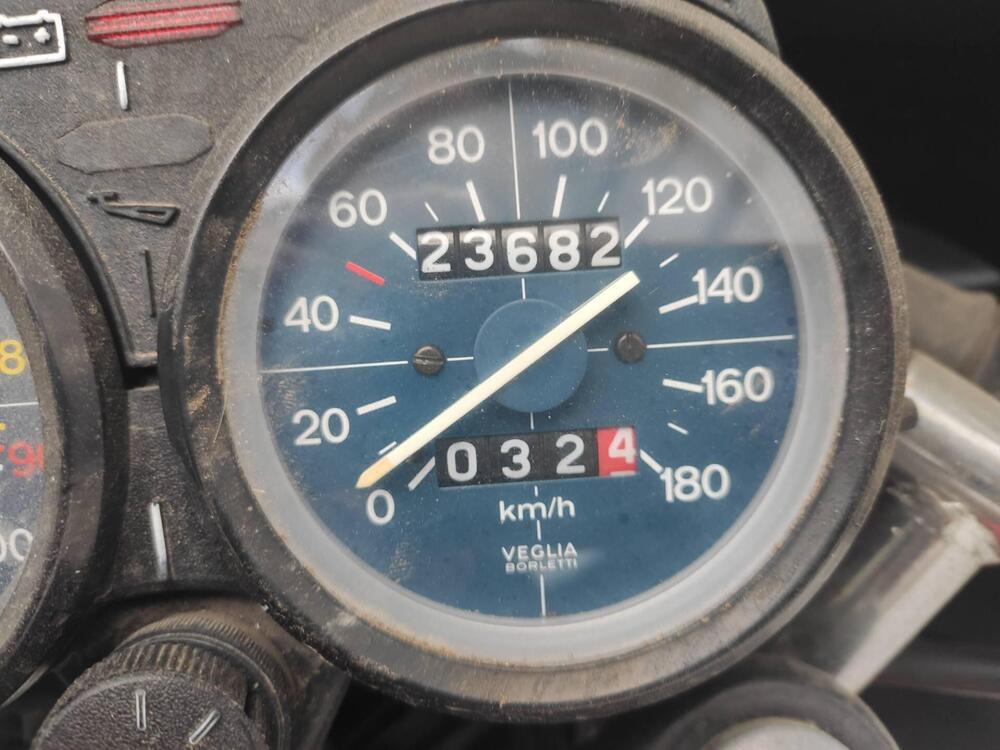 Moto Guzzi V 35 Imola (2)