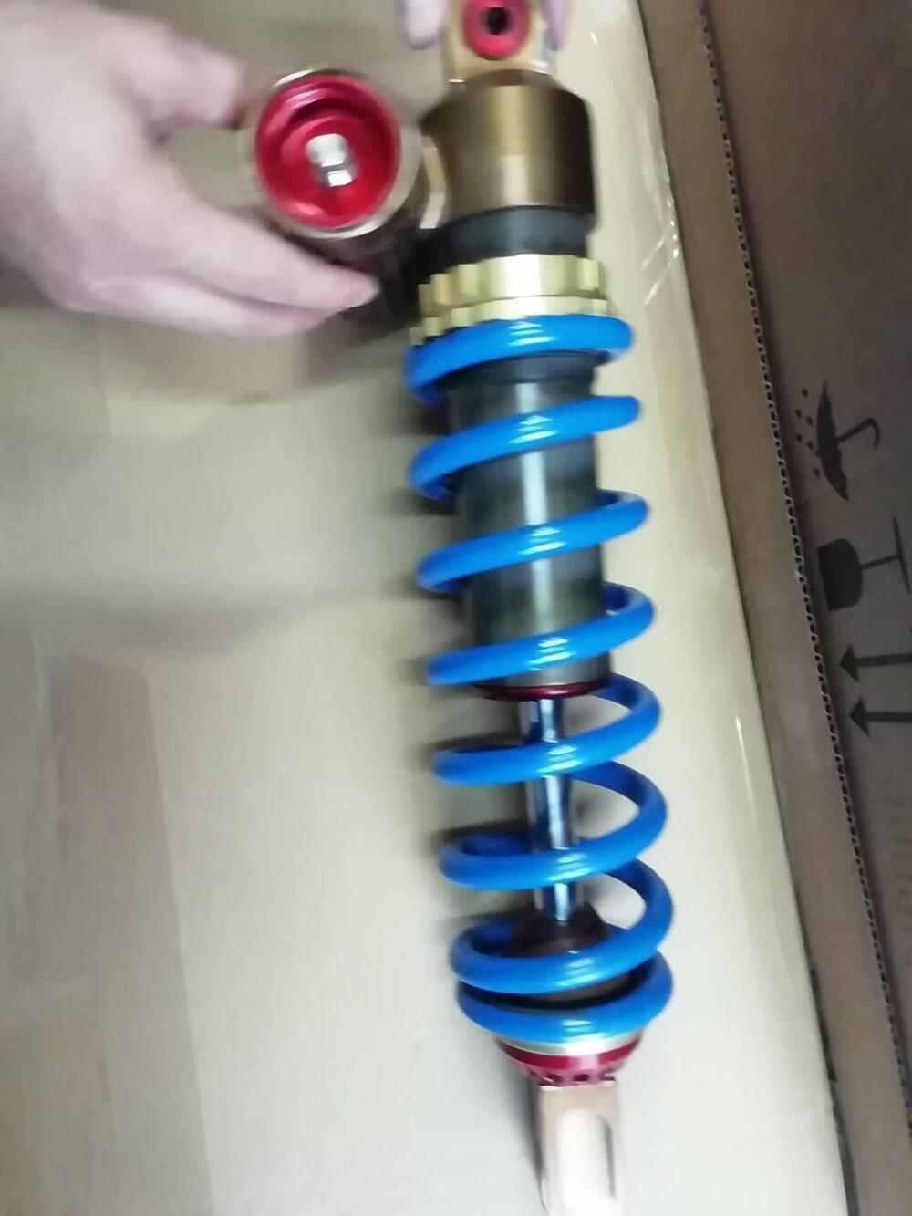 Monoammortizzatore per honda Solva (2)