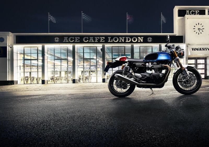 Triumph Thruxton 1200 Thruxton 1200 RS Up Ton (2022) (2)