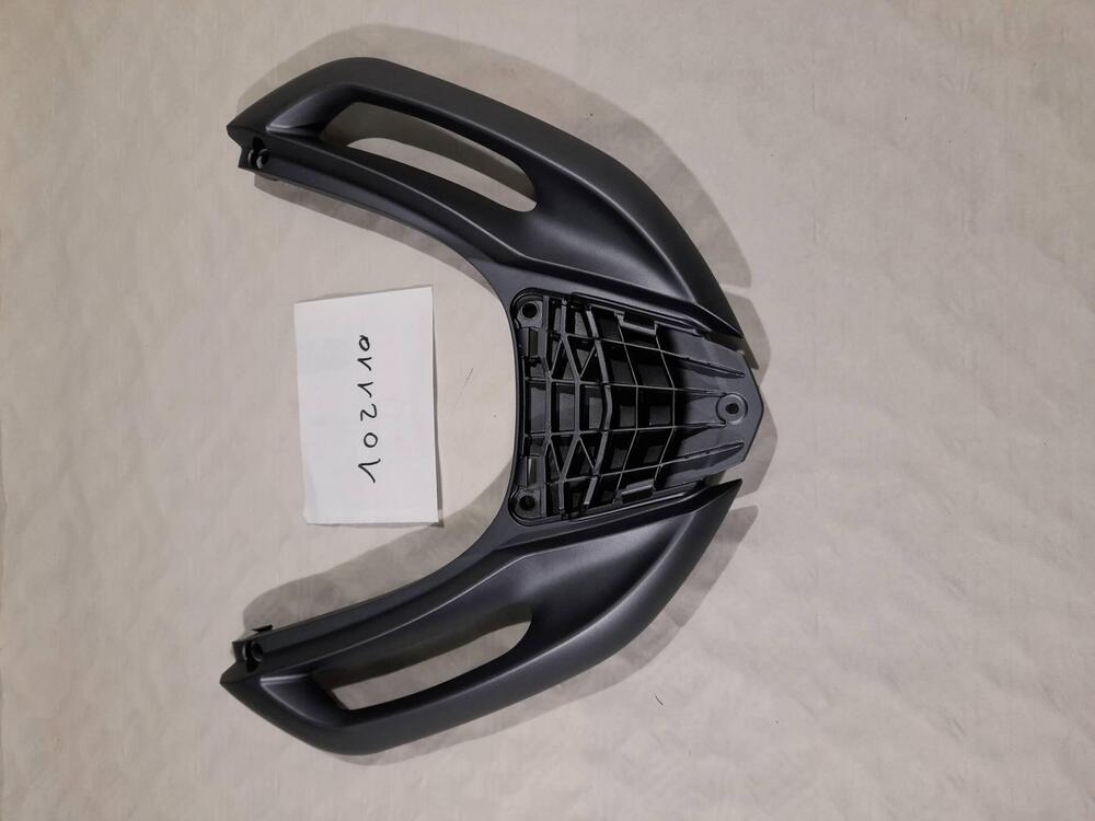 MANIGLIONE POSTERIORE PIAGGIO MP3 HPE 300 (3)