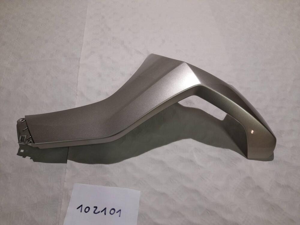 SCUDO ANTERIORE SX PIAGGIO NEW BEVERLY 2021 (2)