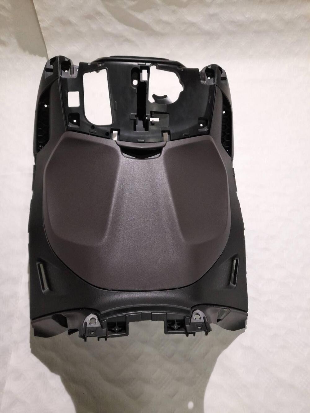 SCUDO INTERNO (BAULETTO INTERNO ) PIAGGIO BEVERLY