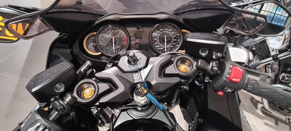 Suzuki GSX 1300 R Hayabusa (2025) (2)