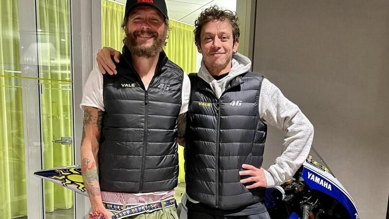 Jovanotti saluta Rossi prima di Valencia: &quot;&Egrave; soltanto l&#039;inizio&quot; [FOTO]