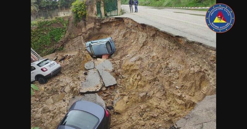 Maltempo in Sicilia: voragine inghiotte auto a Sciacca