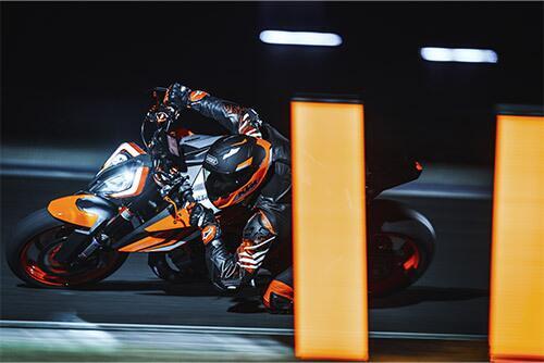 KTM 1290 SUPER DUKE R Evo: domesticated beast