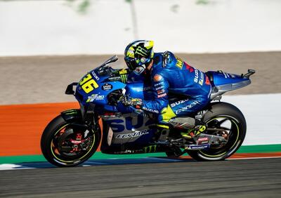 MotoGP 2021. Il GP di Valencia. Joan Mir davanti a tutti nel warm up