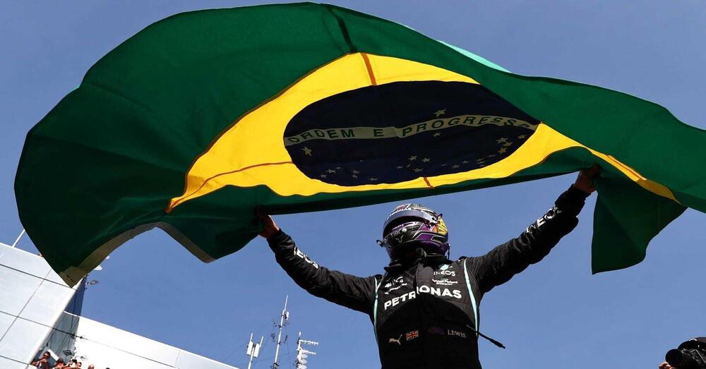 Lewis Hamilton come Ayrton Senna: le immagini di Interlagos fanno il giro del mondo