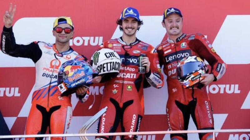 MotoGP 2021. Il GP di Valencia. Francesco Bagnaia: "Con un casco cos&igrave; si poteva solo vincere"