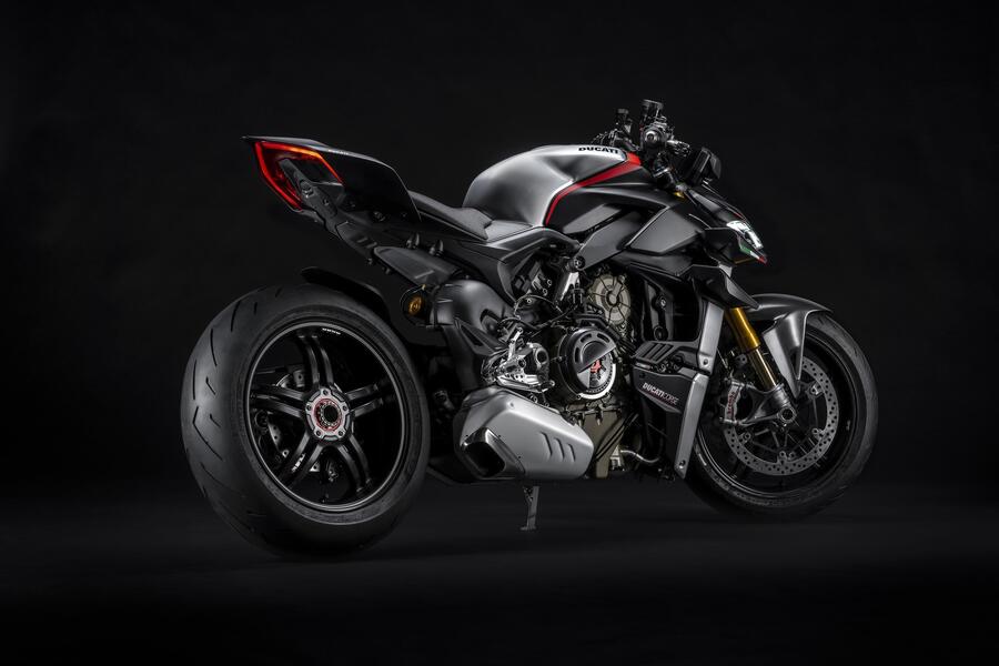 Ducati Streetfighter V2 - immagine 4