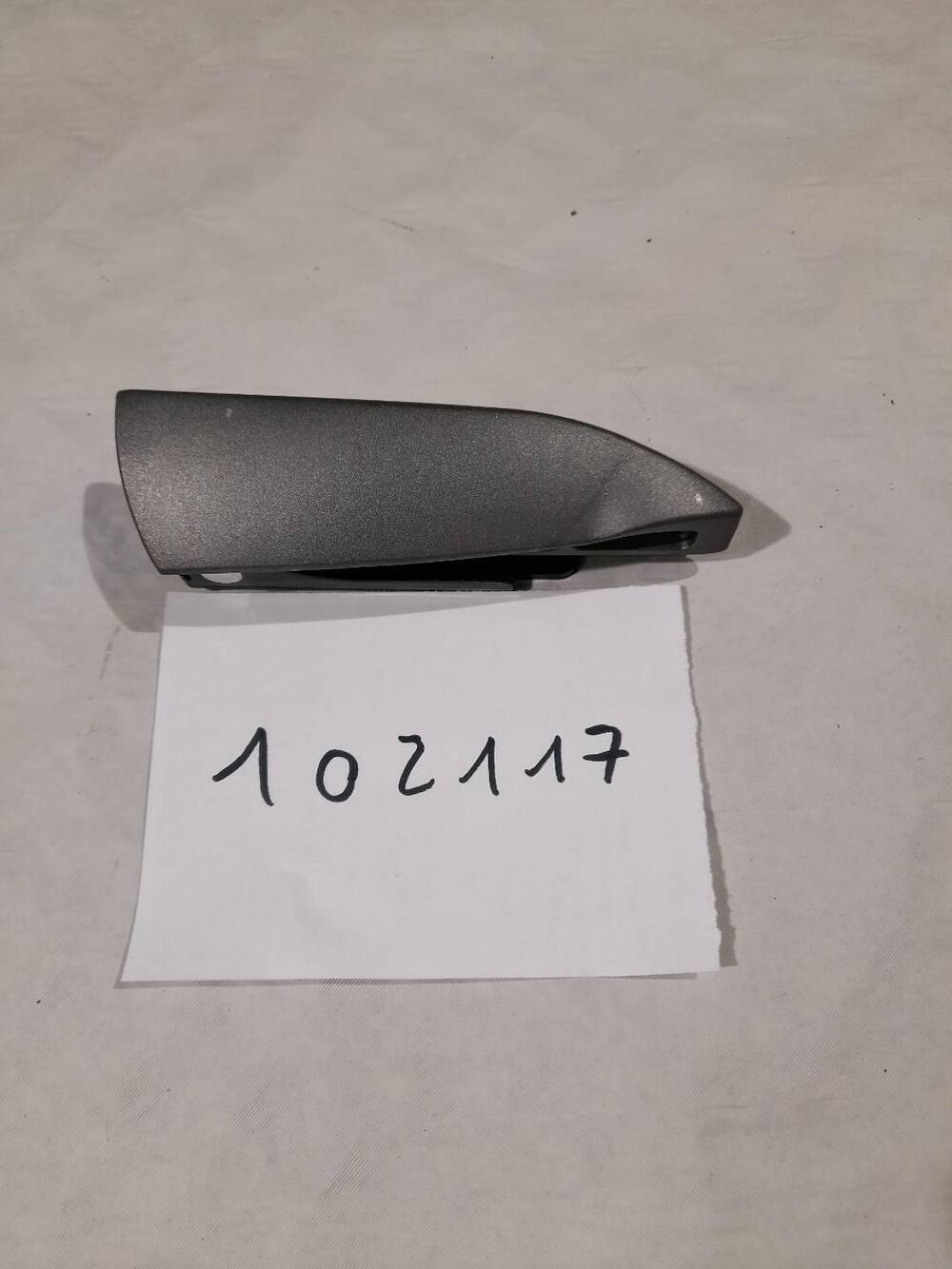 PEDANA PASSEGGERO SINISTRA PIAGGIO BEVERLY 300 EU4