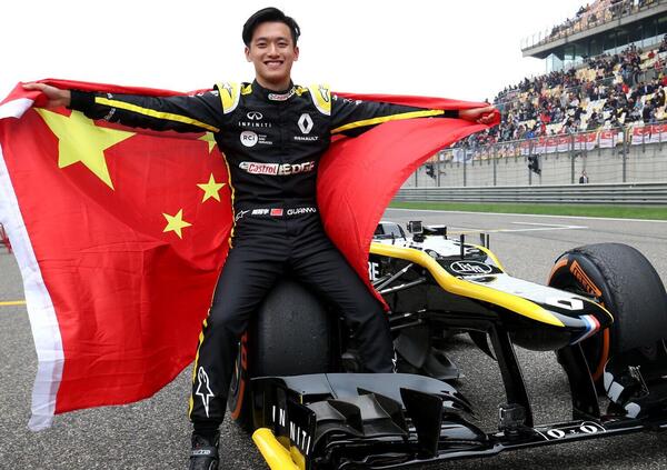 Zhou si presenta alla Formula 1: &quot;Sono consapevole di essere una svolta&quot;