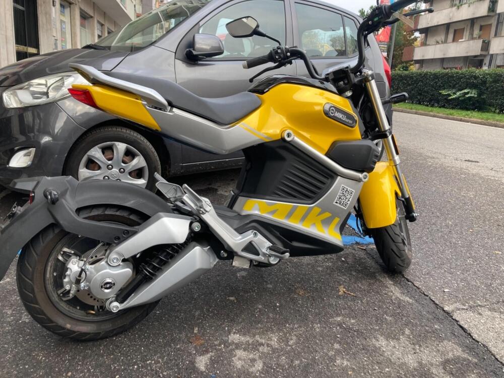 Sunra Italia Miku Super L3e (2021 - 24) (2)