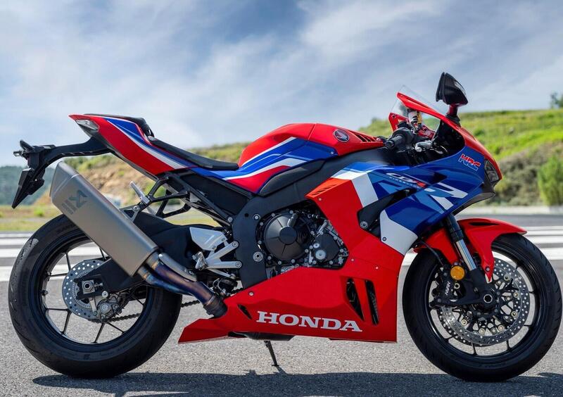 Honda CBR 1000 RR CBR 1000 RR-R Fireblade (2022 - 23) (8)