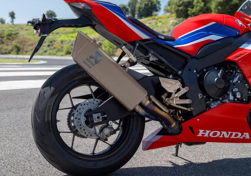 Honda CBR 1000 RR CBR 1000 RR-R Fireblade (2022 - 23) (9)