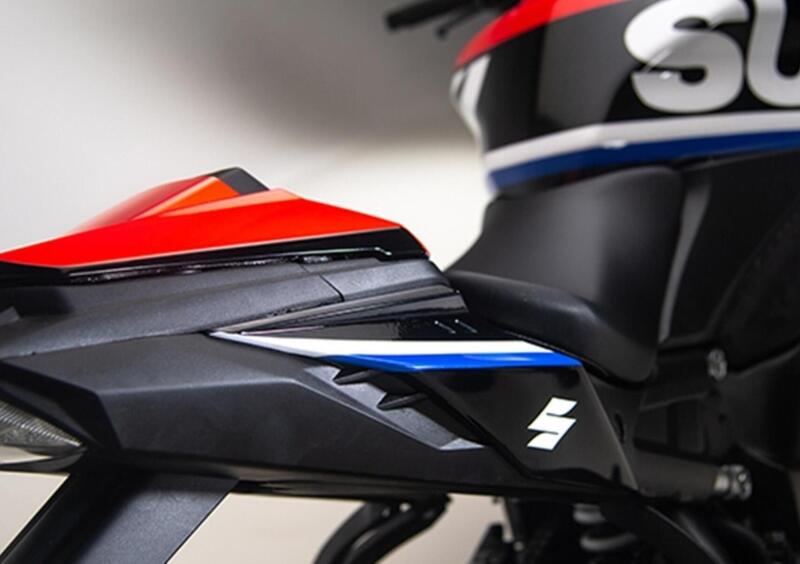 Suzuki GSX-S1000 GSX-S1000 Sert Edition (2022) (4)