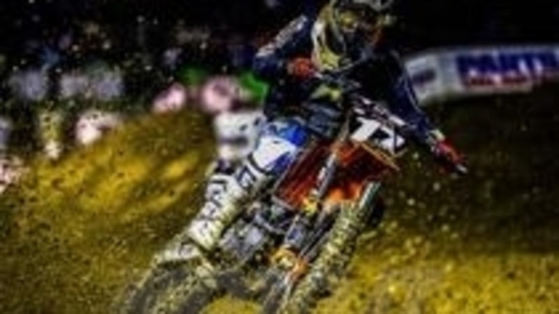 Supercross. Le foto pi&ugrave; spettacolari di Oakland