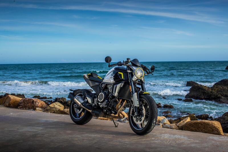 EICMA 2021, le novit&agrave;: CFMOTO 700 CL-X Sport e ADV