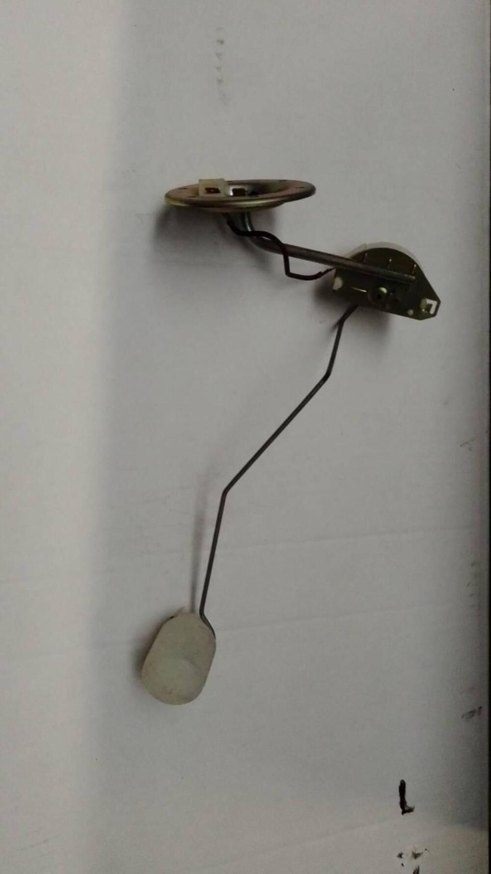 GALLEGGIANTE SERBATOIO APRILIA TUAREG AP8112378