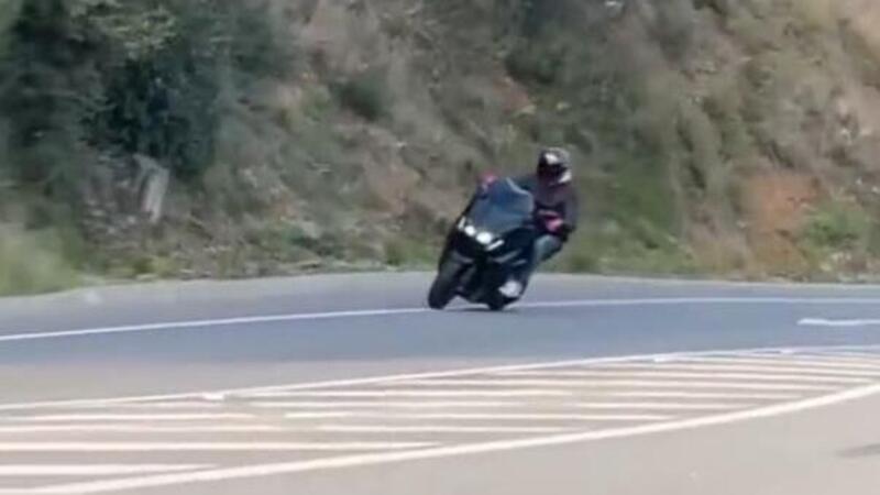 Moto fail: il Nurburgring non &egrave; per tutti [VIDEO COMPILATION]