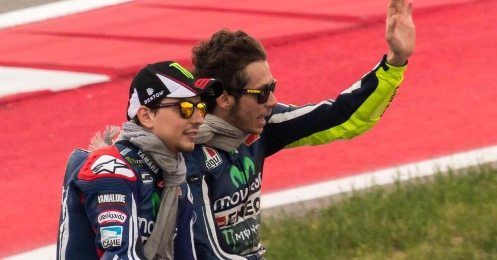 Valentino Rossi e Jorge Lorenzo se le sono promesse: tra pochi giorni faranno ancora a sportellate