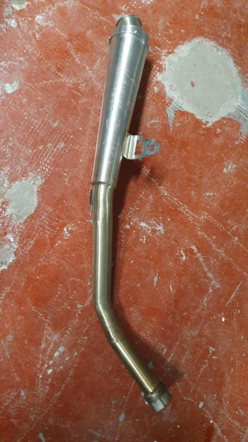 VENDO SCARICO KAWASAKI Z750 07<