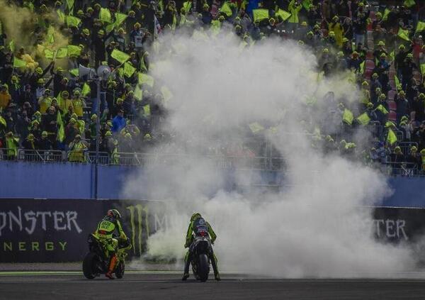 Se la MotoGP finisce per copiare la Formula 1: il disastro annunciato del &quot;Drive to Survive&quot; su due ruote