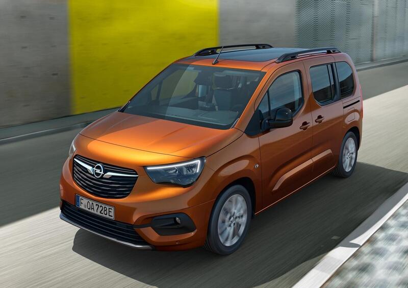 Opel Combo-e Life (2021-24) (2)