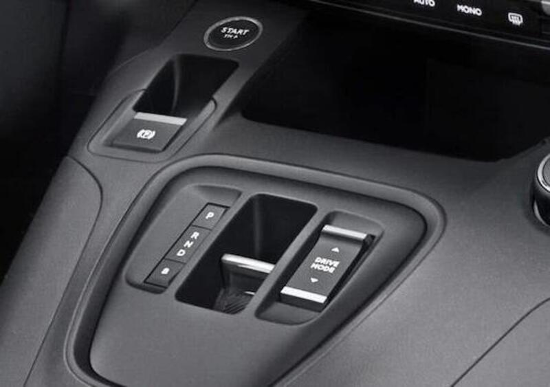 Opel Combo-e Life (2021-24) (7)