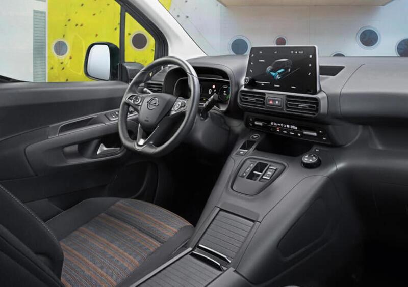 Opel Combo-e Life (2021-->>) (11)