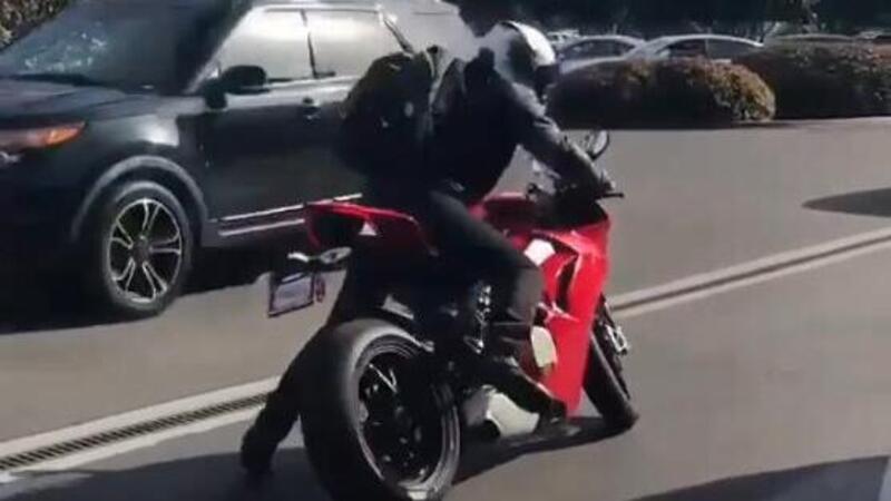 Epic fail: quando la Ducati Panigale diventa Panic-ale [VIDEO] 