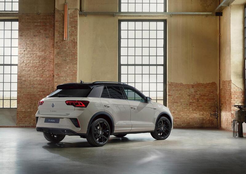 Volkswagen T-Roc (2017-->>) (4)