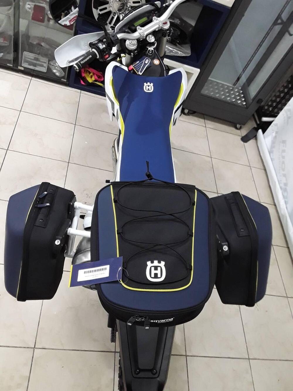 Set borse Husqvarna 701 (4)