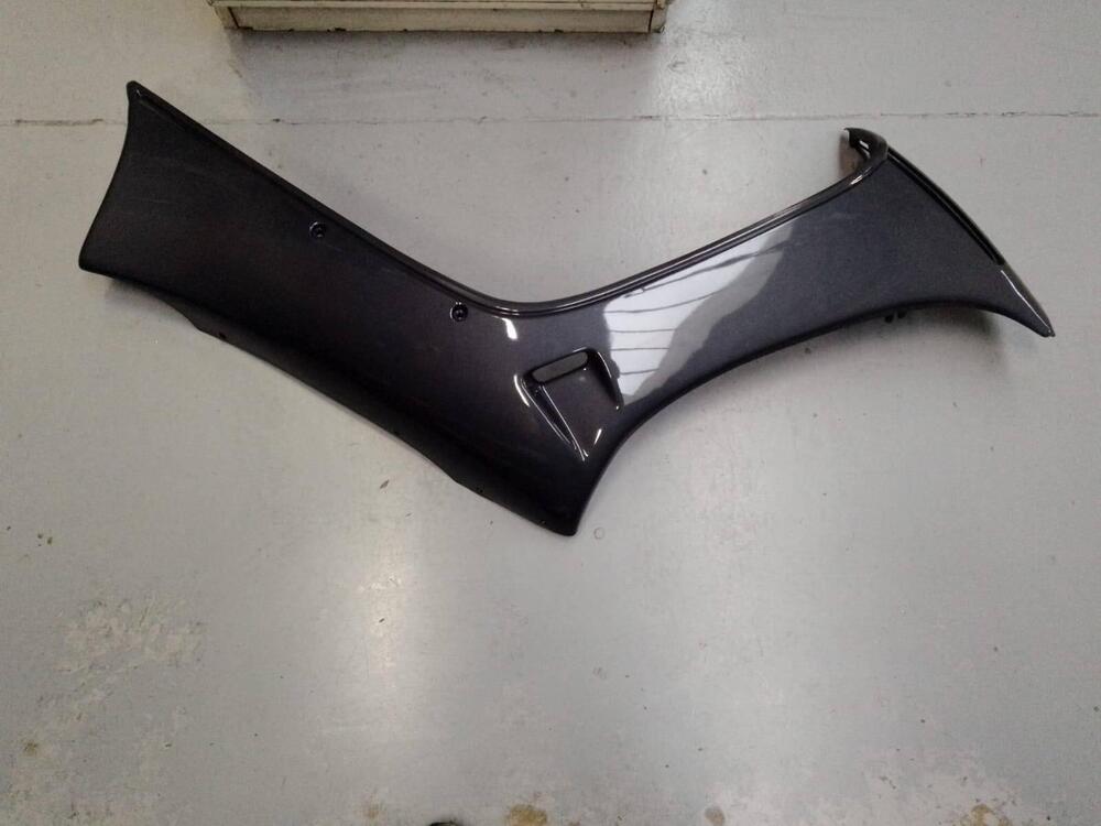 CARENA ANTERIORE DX APRILIA SR 50 AP8231572