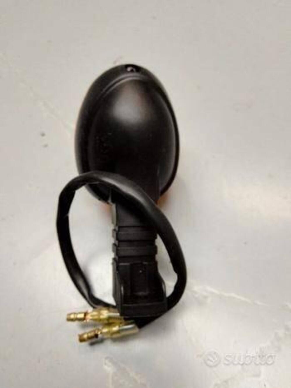 FRECCIA ANT. SX PER APRILIA RS 50 AP8224198 (2)