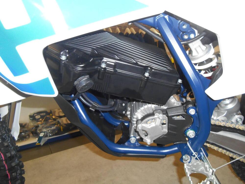 Husqvarna EE 5 (2021 - 22) (3)