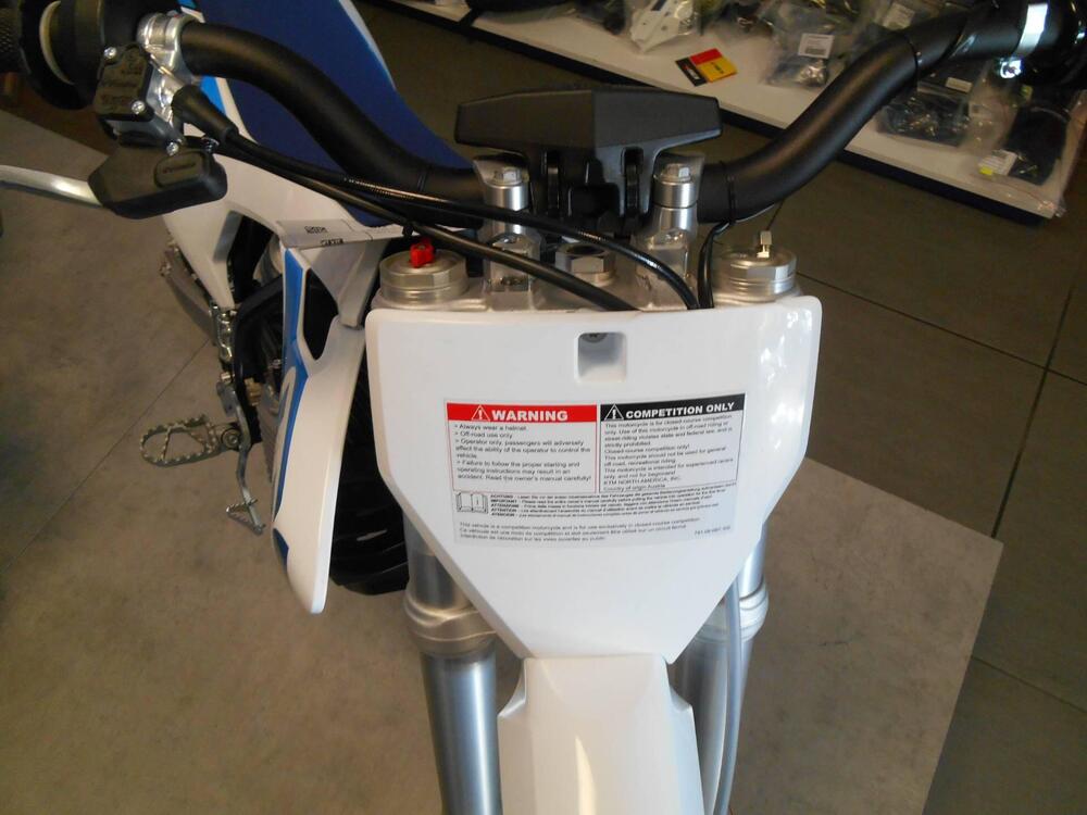 Husqvarna EE 5 (2021 - 22) (4)