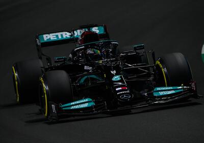 F1, GP Arabia Saudita 2021: Hamilton parte forte, Leclerc a muro