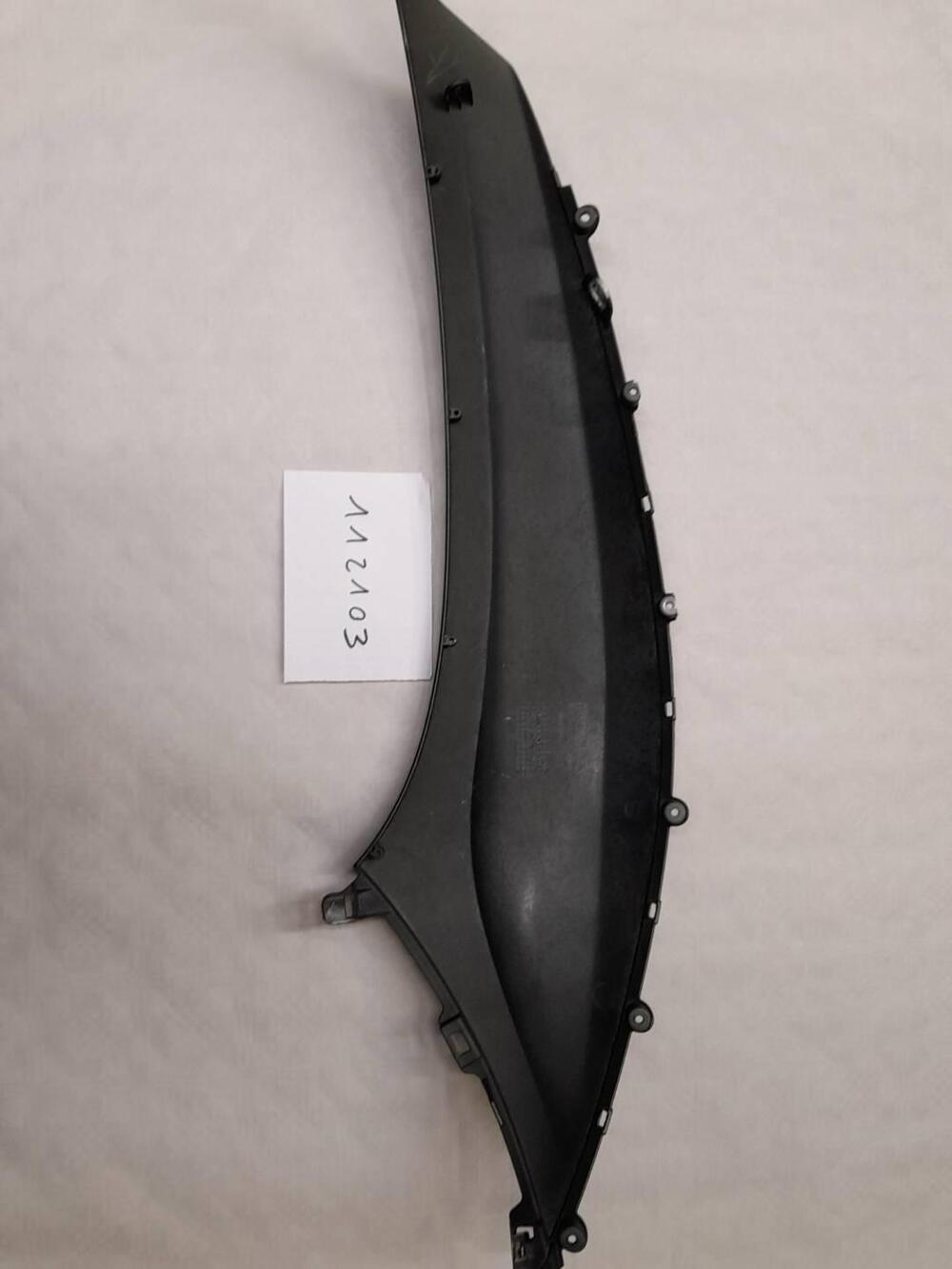 FIANCATA POSTERIORE SX PIAGGIO BEVERLY 300-350 (4)