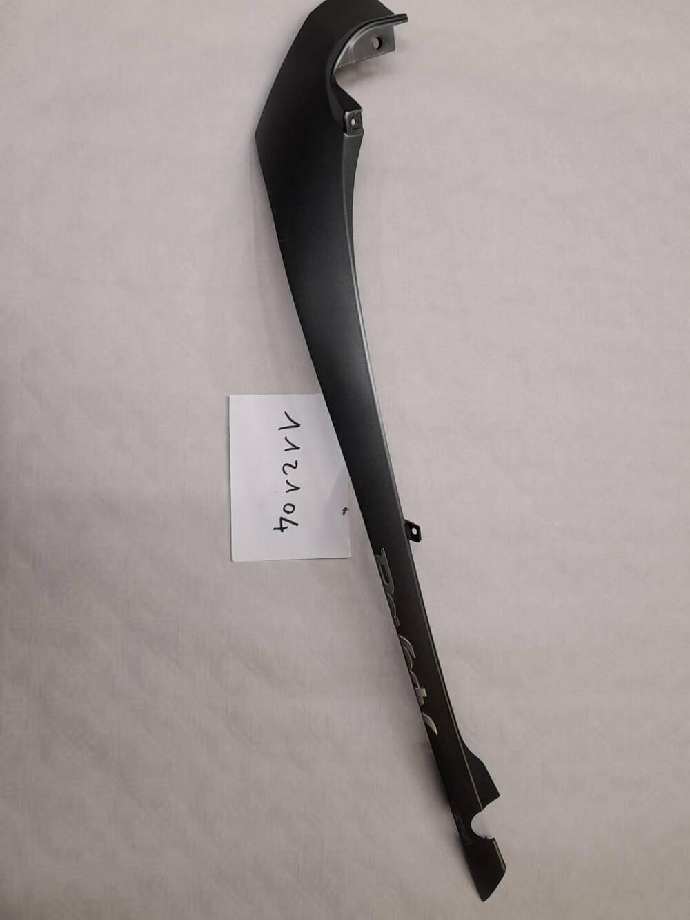 FIANCHETTO POSTERIORE SUPERIORE SX Piaggio