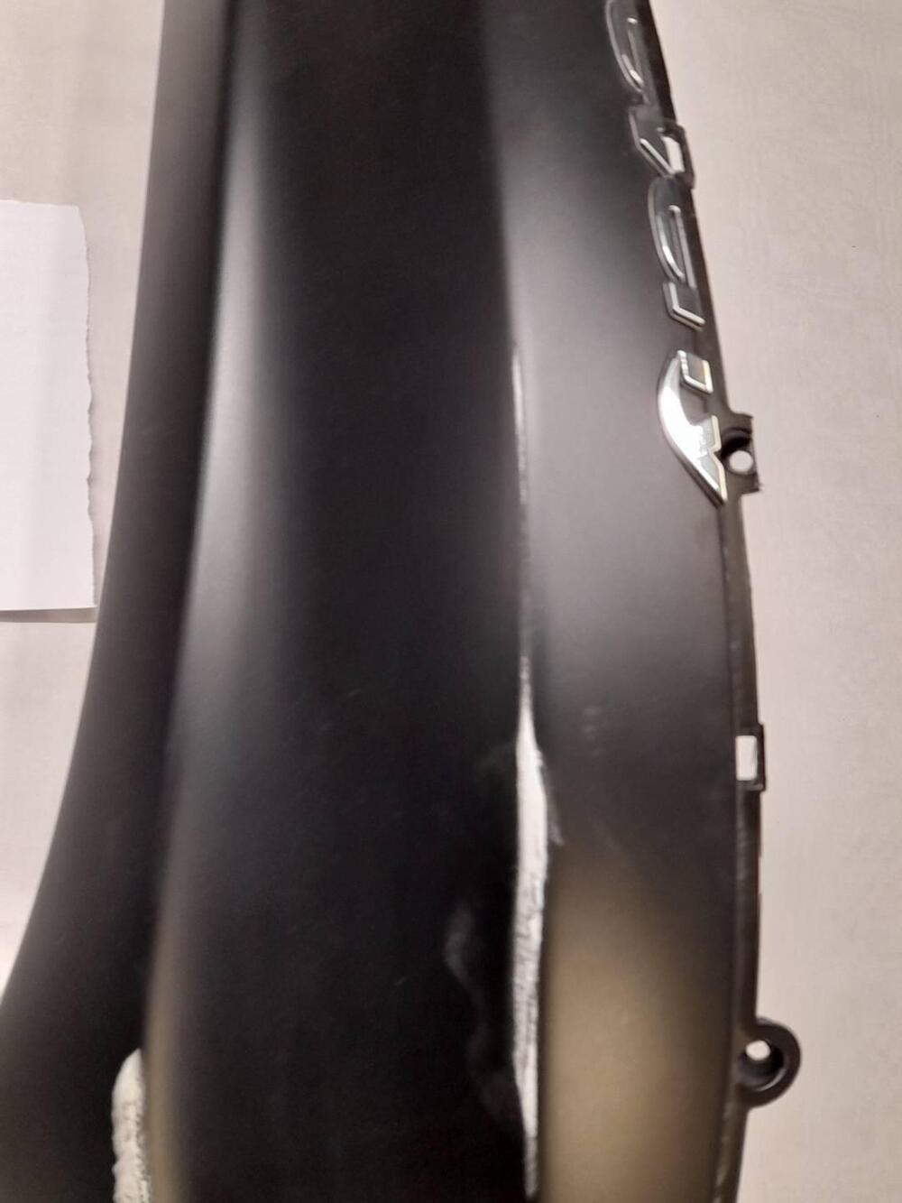 FIANCATA POSTERIORE DX PIAGGIO BEVERLY 300-350 (4)