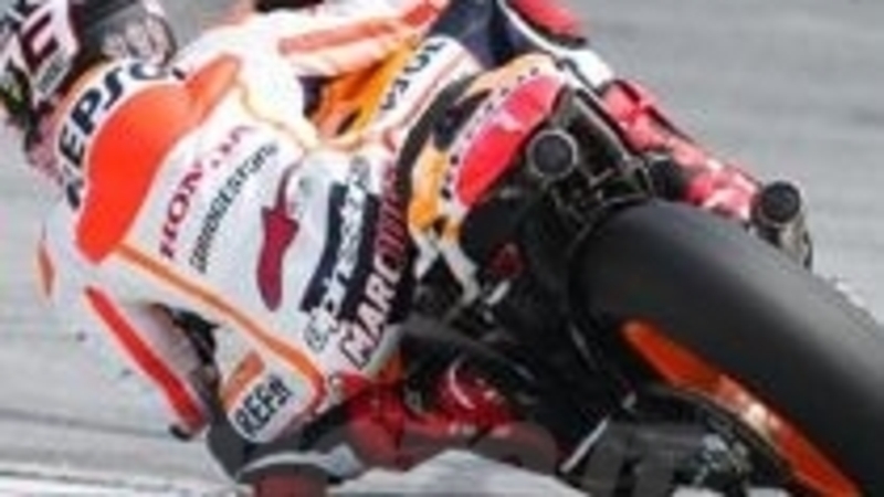 Marquez domina la tre giorni di test a Sepang. Rossi molto vicino