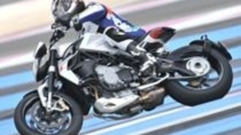 MV Agusta Brutale 800 Dragster 