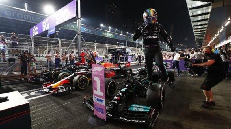 F1, GP Arabia Saudita 2021: Hamilton batte uno scatenato Verstappen