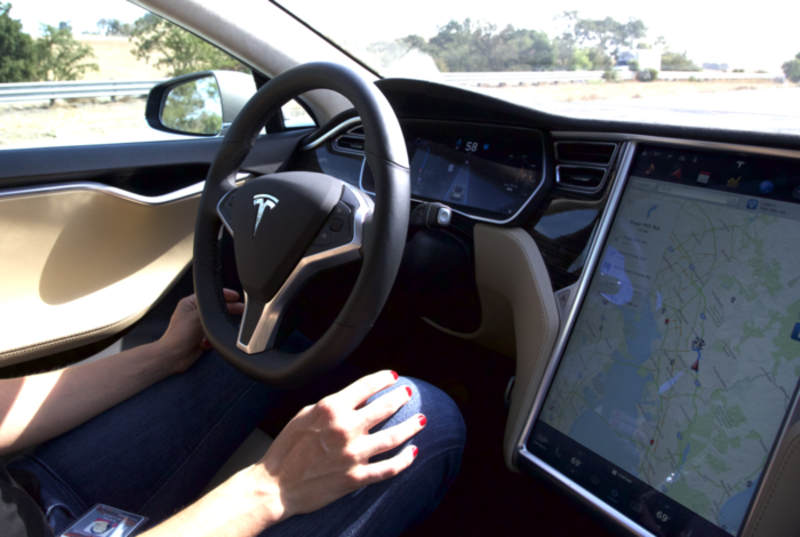 L&#039;Autopilot di Tesla