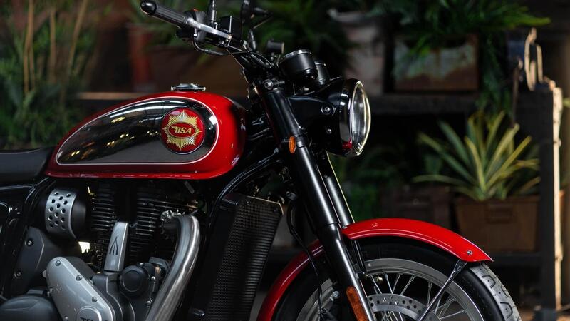 BSA rinasce con la nuova Gold Star 650