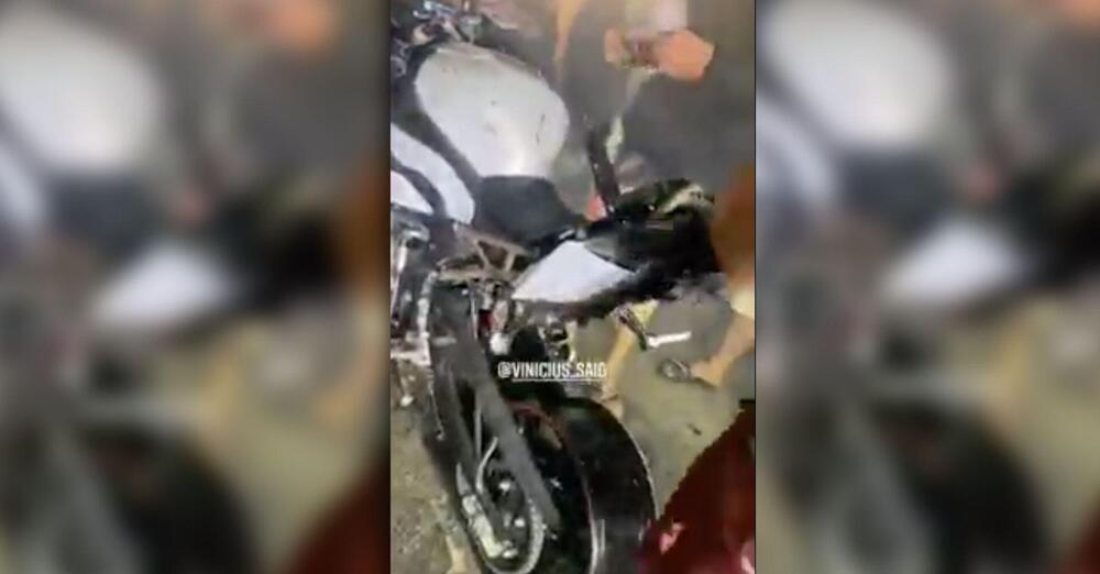[VIDEO] Come NON fare un burnout con la moto e distruggere una BMW S 1000 RR