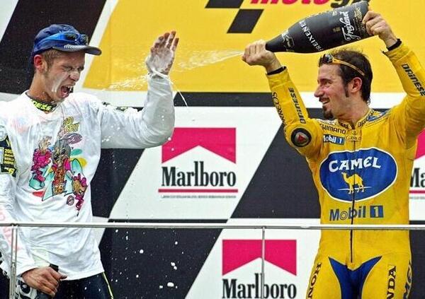 Max Biaggi su Valentino Rossi: &ldquo;Non era il pi&ugrave; pulito dei piloti&rdquo;