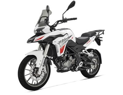 Benelli TRK 251 m.y. 2022. Diventa Euro 5