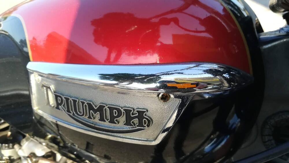 Triumph Bonneville 750 (7)